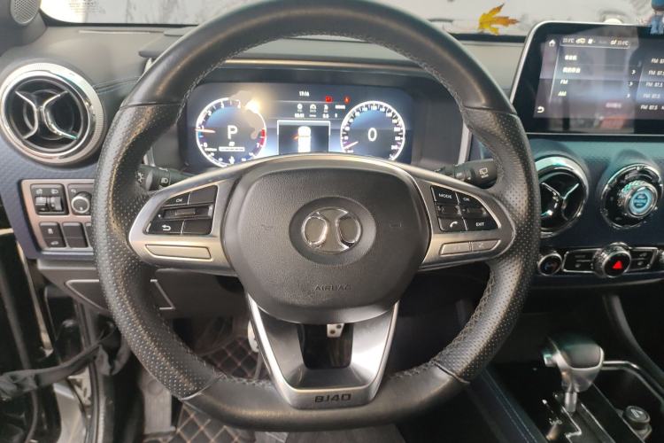 Used Beijing Auto BJ40 2018 PLUS 2.3T Automatic Four-Wheel Drive Premium Edition China V
