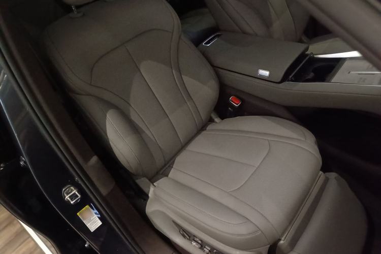 Used Denza N9 2025 Flagship Model
