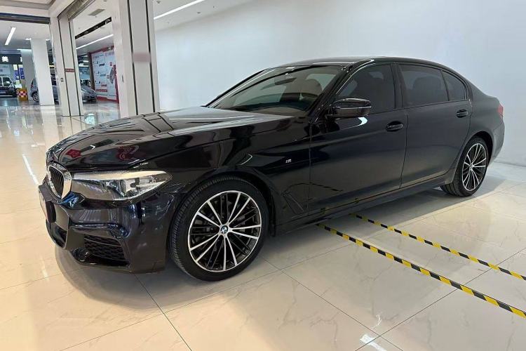 Used BMW 5 Series 2019 Facelifted 530Li Leading Edition M Sport Package
