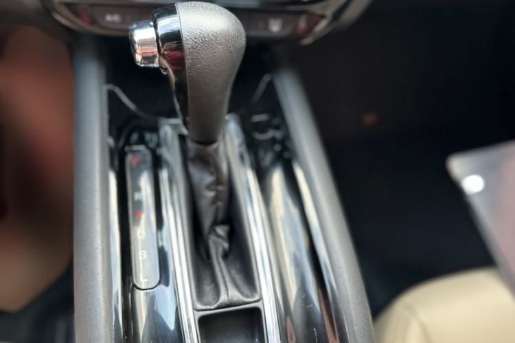 Used Honda Vezel 2017 1.5L CVT 2WD Comfort Model