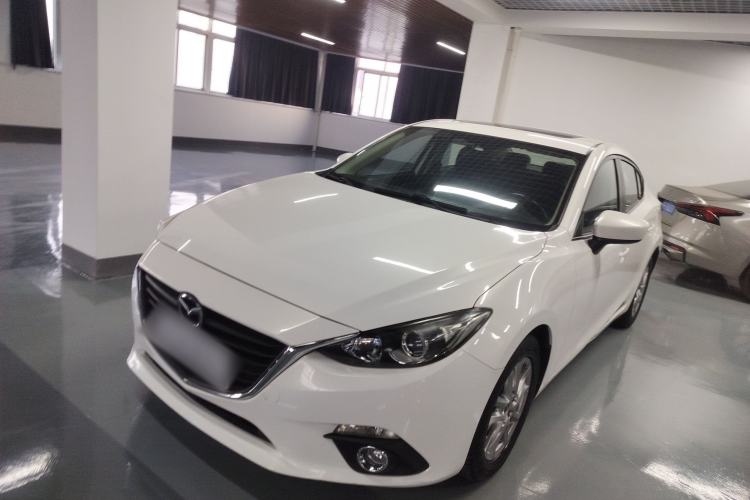 Used Mazda Mazda 3 Axela 2016 Sedan 1.5L Automatic Luxury Model