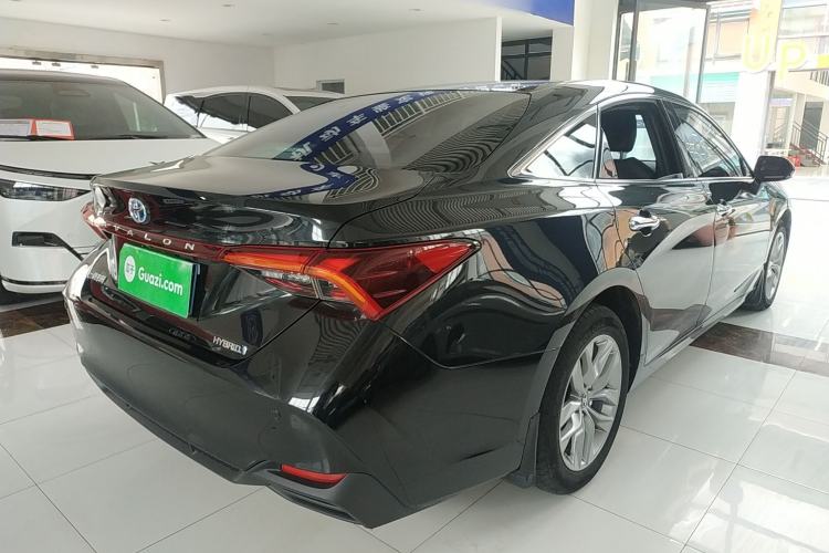 Used Toyota Avalon 2019 Dual-Engine 2.5L Luxury Edition China VI Standard
