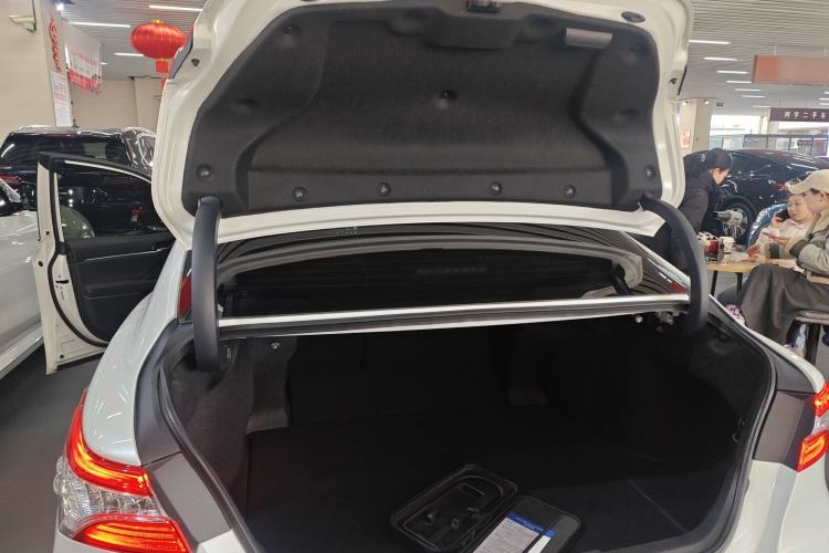 Used Toyota Camry 2021 2.0G Luxury Edition