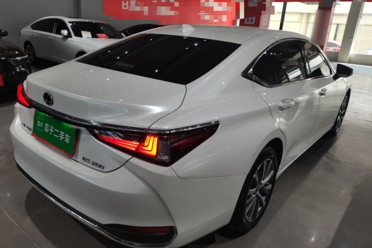 Used Lexus ES 2020 200 Excellence Edition
