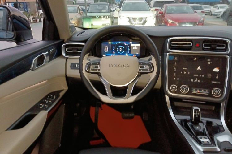 Used Lynk & Co 01 2019 2.0T Two-Wheel Drive Zhaopu Version China VI Standard
