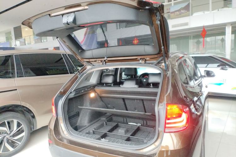 Used BMW X1 2013 sDrive18i Fashion Model
