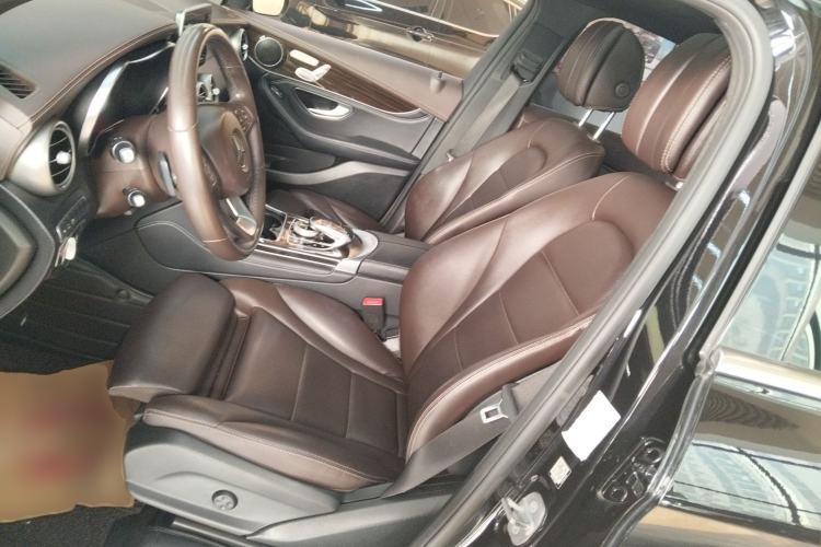 Used Mercedes-Benz GLC 2018 GLC 260 4MATIC Luxury Model
