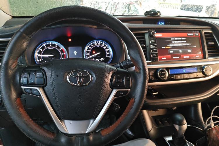 Used Toyota Highlander 2015 2.0T Four-Wheel Drive Luxury Edition 7-Seater
