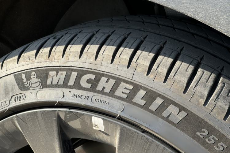 Used Tesla Model Y 2024 Long-Range All-Wheel-Drive Version