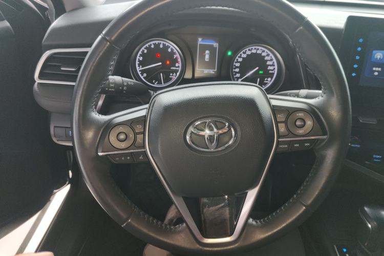 Used Toyota Camry 2022 2.0GVP Premier Edition
