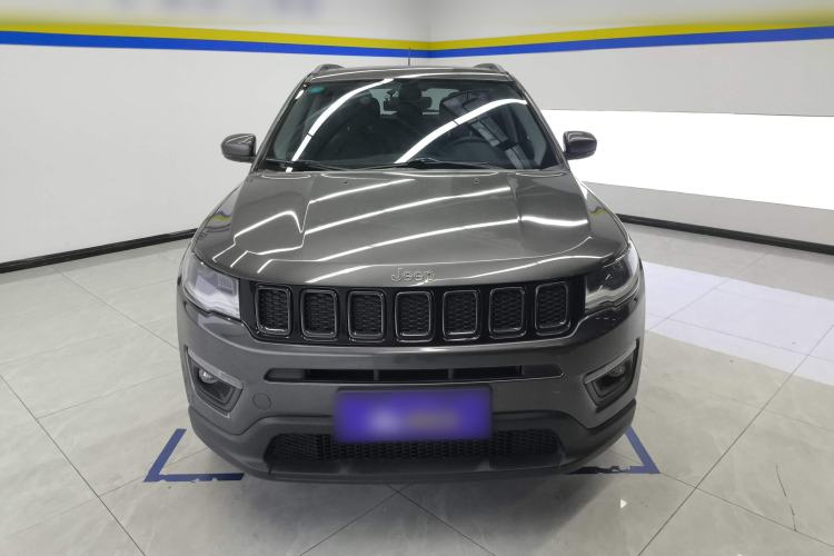 Used  Compass 2017 200T Automatic Family Edition
