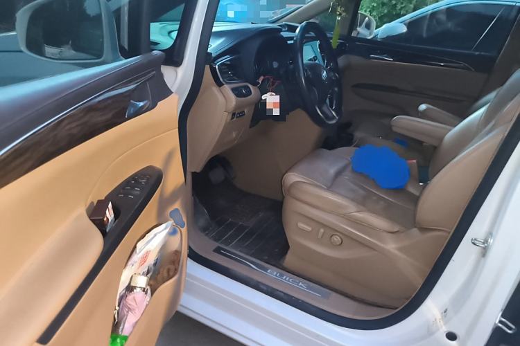 Used Buick GL8 2017 ES 28T Flagship Model China V Standard
