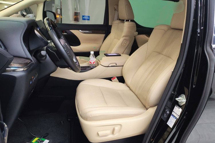 Used Toyota Alphard 2021 Dual-Engine 2.5L Prestige Edition
