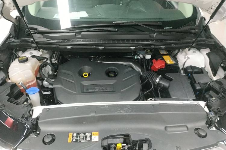 Used Ford Edge 2018 EcoBoost 245 Two-Wheel-Drive Titanium 7-Seater China VI Standard
