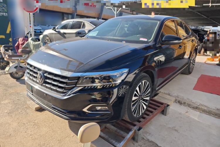 Used Volkswagen Passat 2020 Revised Version 330TSI Luxury Edition China VI Standard
