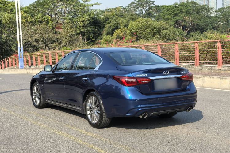 Used Infiniti Q50L 2018 2.0T Enjoyment Version China VI Standard
