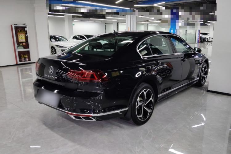 Used Volkswagen Magotan 2023 2 Million Units Limited Edition 330TSI DSG Leading Version
