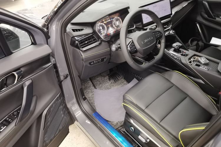 Used Lynk & Co 06 2023 Remix 1.5T Dynamic Halo
