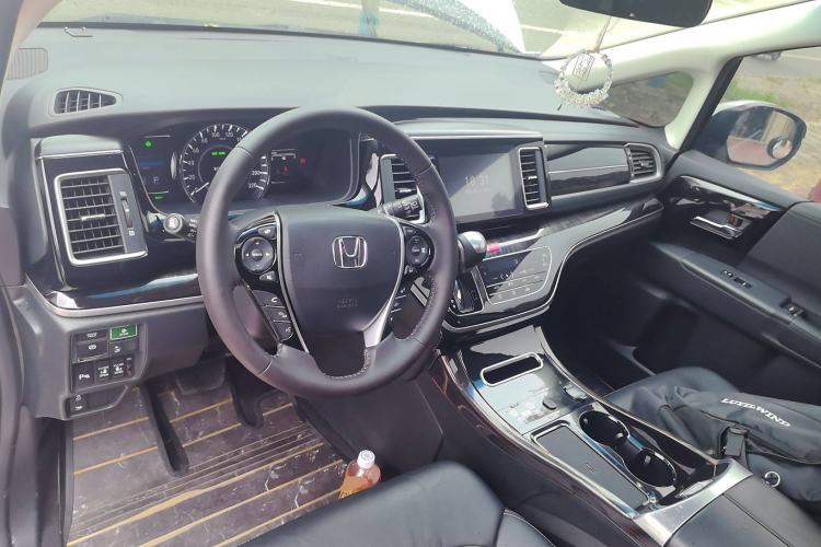 Used Honda Elysion 2019 2.0L Hybrid Luxury Edition
