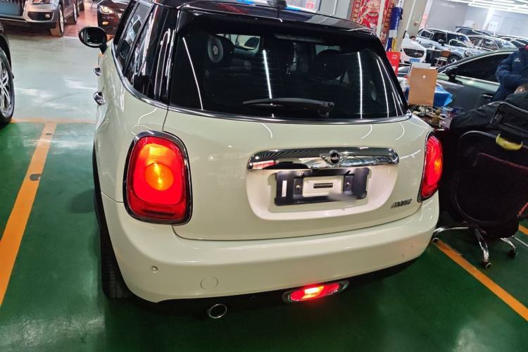 Used  MINI 2016 1.5T COOPER Five-Door Edition

