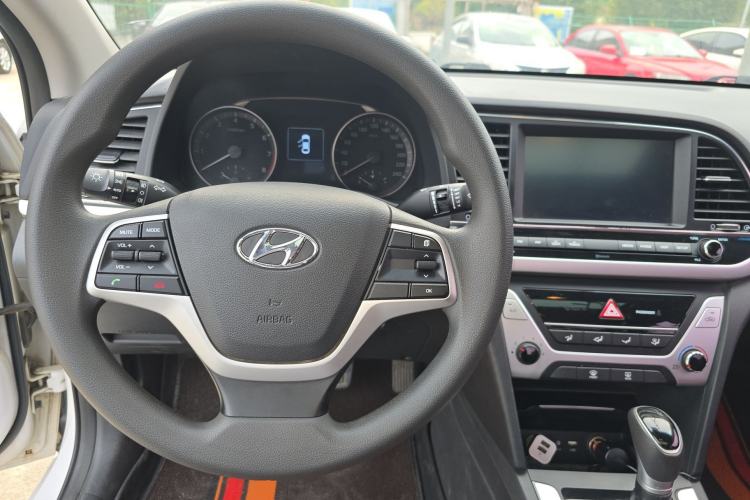 Used Hyundai Elantra 2016 1.6L Automatic ZhiXuan – Elite Version
