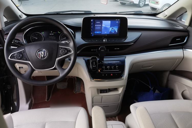 Used Buick GL8 2022 Land Cruiser Executive Class 652T Comfort Model
