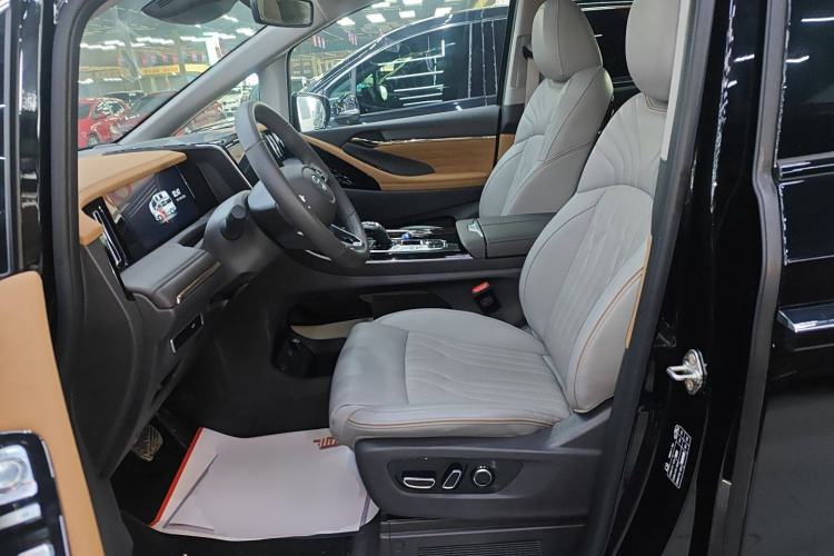 Used GAC Trumpchi M8 2024 Master Series 400T Ultimate Edition
