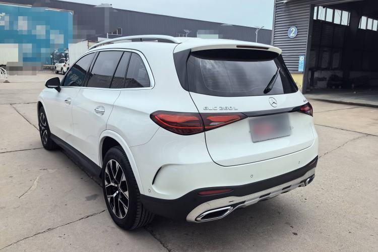 Used Mercedes-Benz GLC 2023 Facelift GLC 260 L 4MATIC Luxury Version 5 Seats
