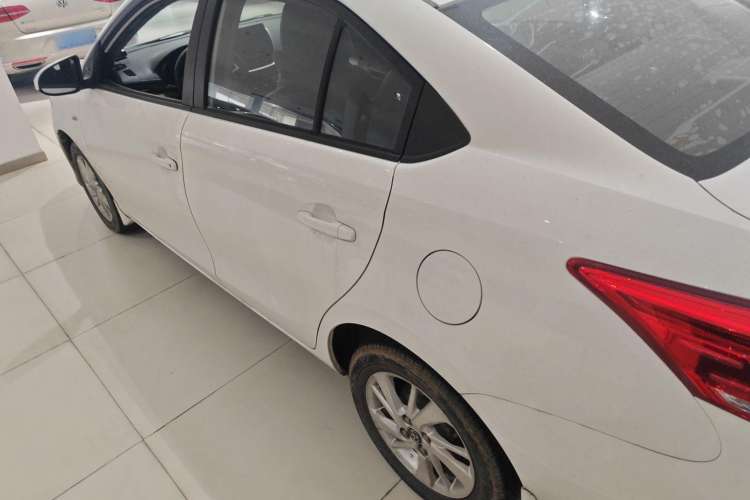 Used Toyota YARiS L 2017 1.5E CVT Dynamic Edition
