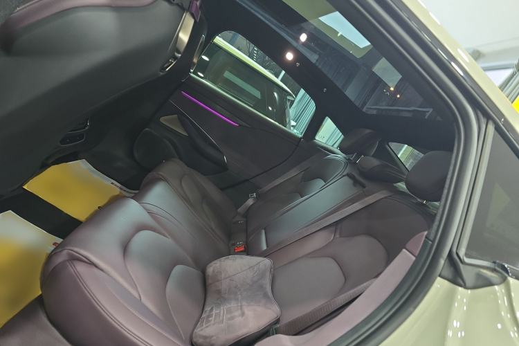 Used  SU7 2024 Rear-Drive Ultra-Long Range Advanced Pro-Level Intelligent Driving Version