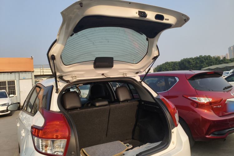 Used Toyota YARiS L 2014 1.3E Automatic Charm Edition
