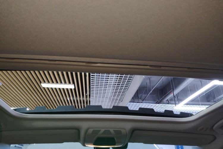 Used BMW 3 Series 2015 320Li Luxury Design Package
