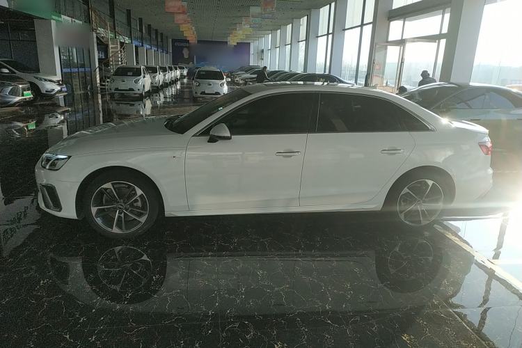 Used Audi A4L 2022 40 TFSI Fashion Dynamic Model
