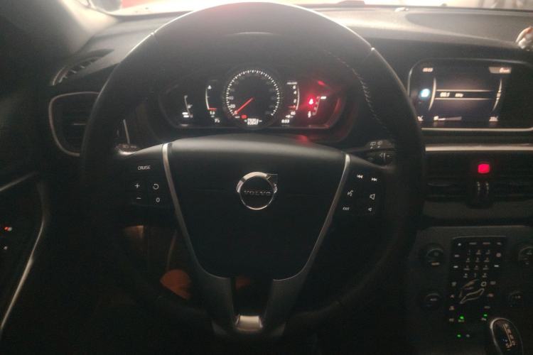 Used Volvo V40 2017 T3 Zhiya Edition