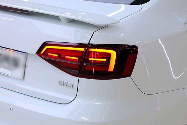 Used Volkswagen Sagitar 2016 2.0 TSI GLI
