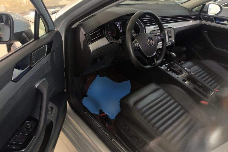 Used Volkswagen Magotan 2019 330TSI DSG Leading Model China VI Standard