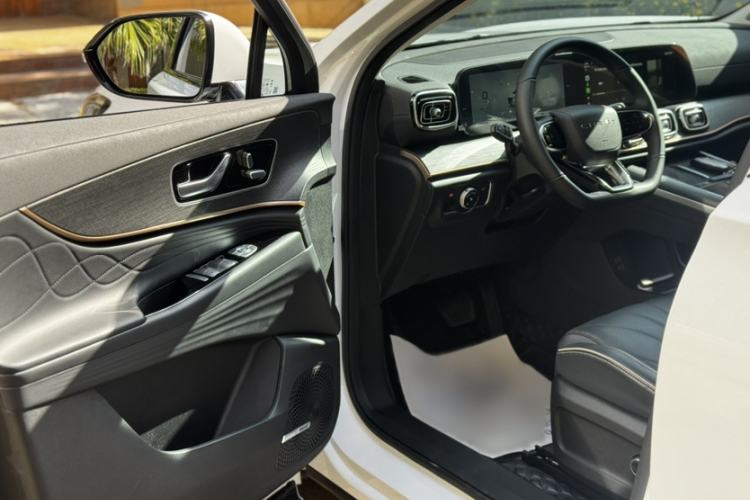 Used Chery Tiggo 9 2023 Restyled 2.0T Automatic Two-Wheel Drive Luxury Edition 5 Seats
