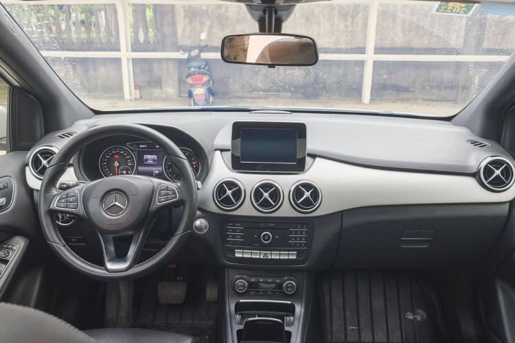 Used Mercedes-Benz B-Class 2015 B 200 Fashion Model
