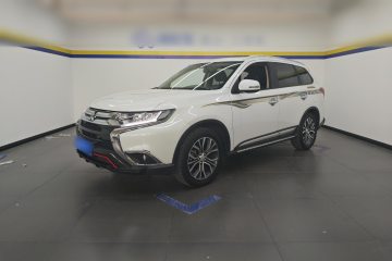 Used Mitsubishi Outlander 2018 2.0L Two-Wheel Drive Glory Edition 5 Seats