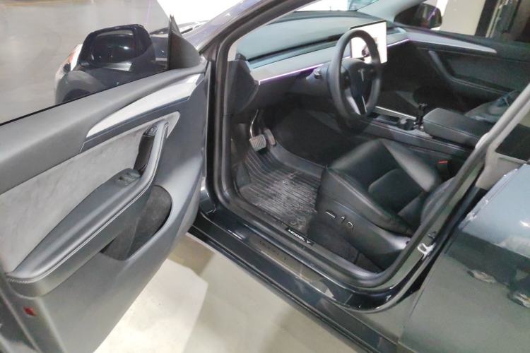 Used Tesla Model Y 2024 Rear-Wheel-Drive Version