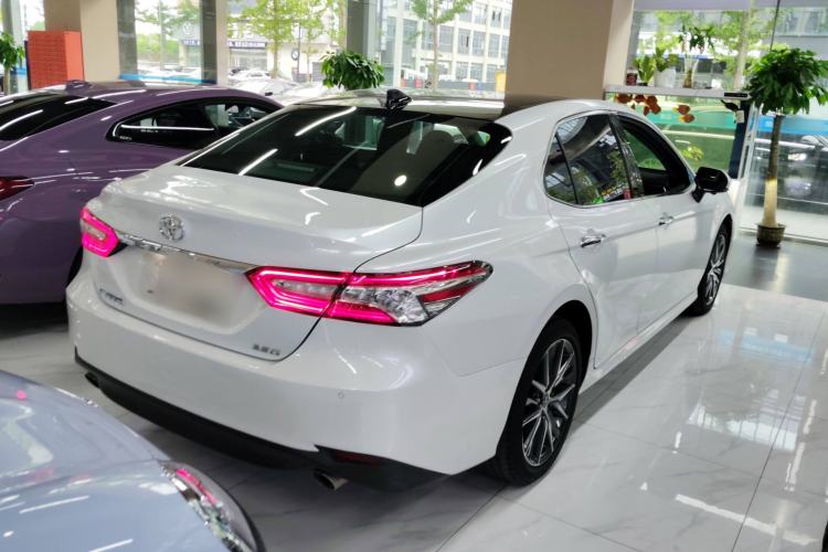 Used Toyota Camry 2021 2.5G Luxury Edition
