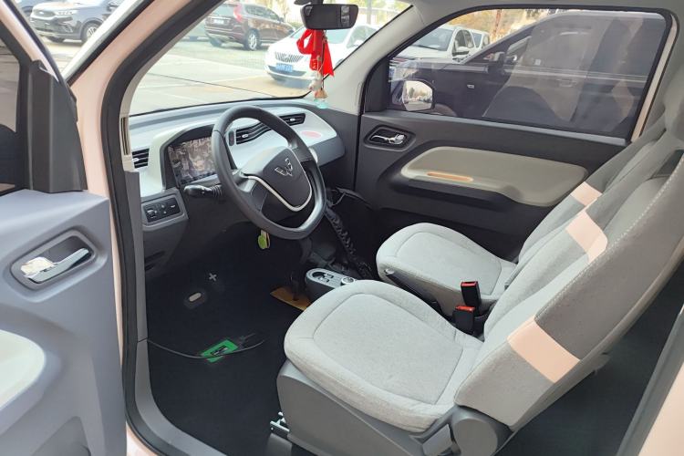 Used Wuling Hongguang MINIEV 2022 Macaron Premium Model – Lithium Iron Phosphate
