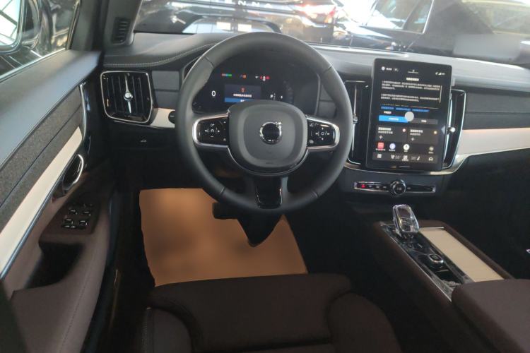 Used Volvo S90 2026 B5 Zhiyuan Luxury Edition
