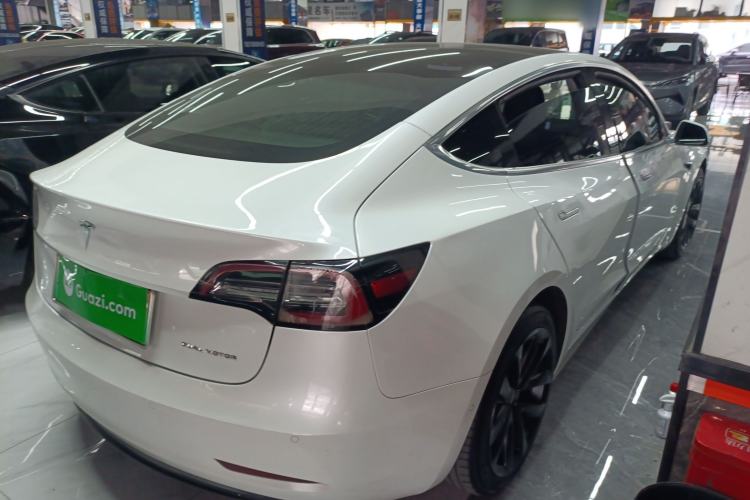 Used Tesla Model 3 2019 Long-Range All-Wheel-Drive Version
