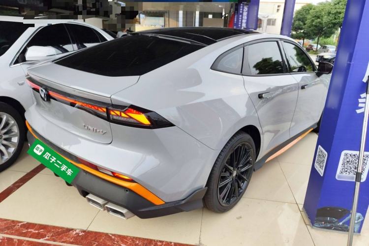 Used Changan UNI-V 2024 1.5T Prestige Sport Edition
