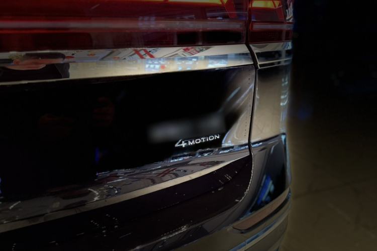 Used Volkswagen Teramont 2024 530 V6 All-Wheel Drive Prestige Luxury Edition
