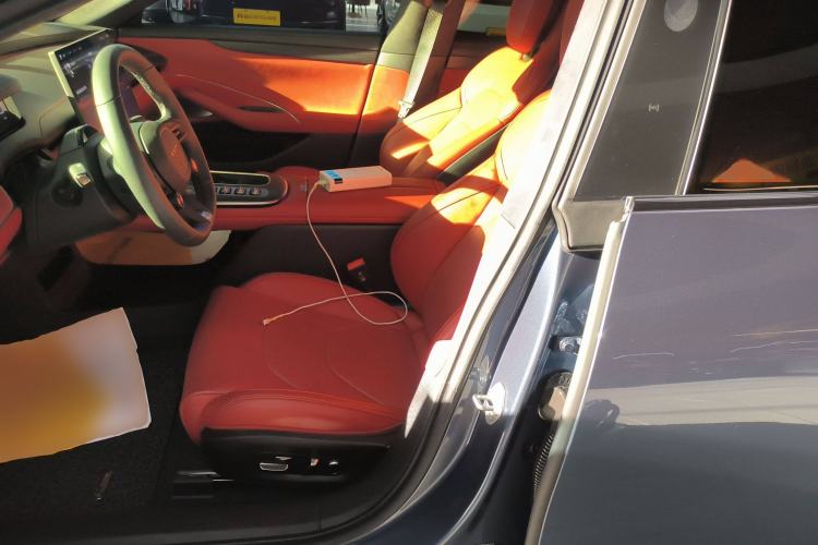 Used  SU7 2024 Four-Wheel-Drive Max Founder's Edition
