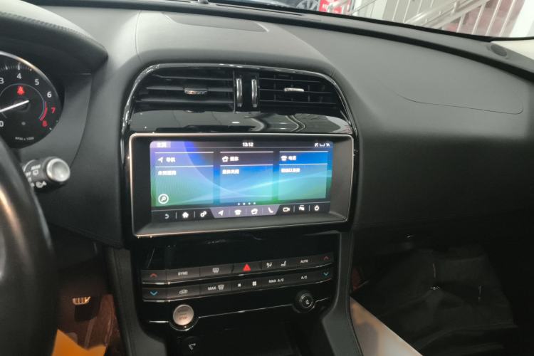 Used Jaguar F-PACE 2019 2.0T Four-Wheel Drive Urban Luxury Edition
