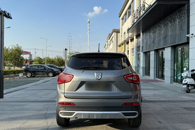 Used Baojun 510 2017 1.5L Automatic Fashion Model
