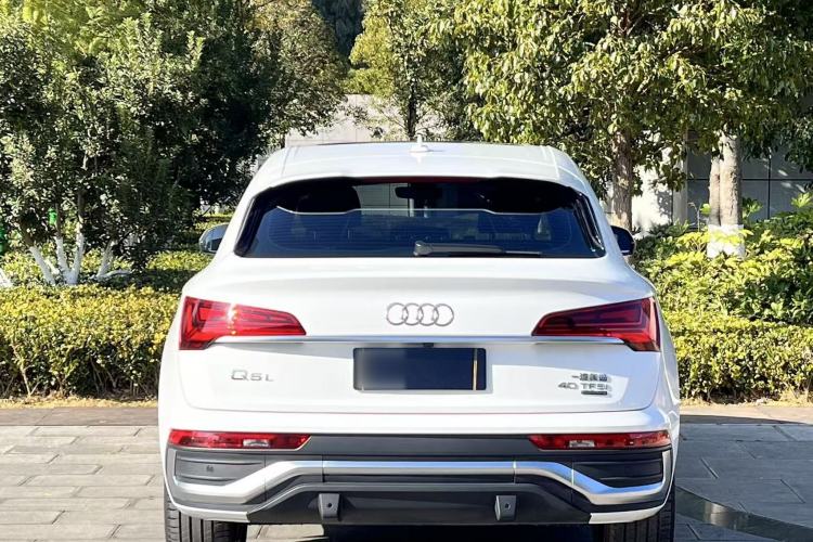 Used Audi Q5L Sportback 2021 40 TFSI Fashion Model
